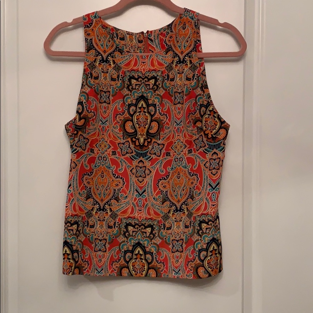 Glamorous Back zipper sleeveless blouse